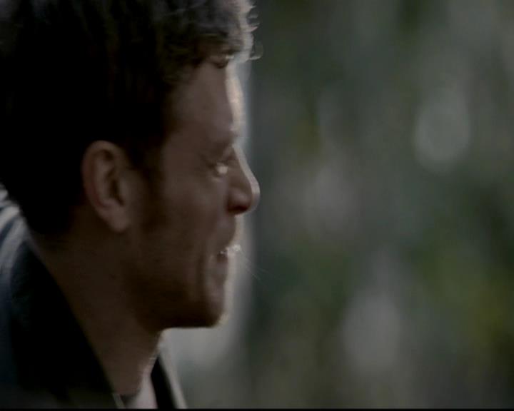 VampireDiariesWorld-dot-org_4x17BecauseTheNight2198.jpg