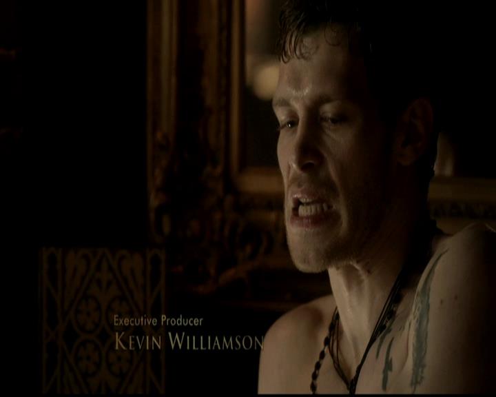 VampireDiariesWorld-dot-org_4x18AmericanGothic0240.jpg