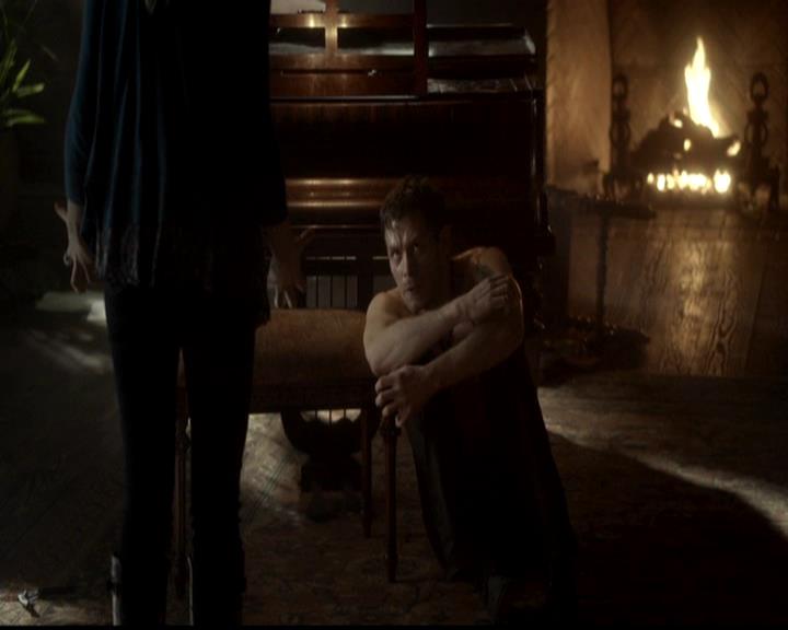 VampireDiariesWorld-dot-org_4x18AmericanGothic0510.jpg