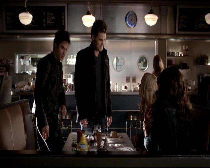VampireDiariesWorld-dot-org_4x18AmericanGothic0808.jpg