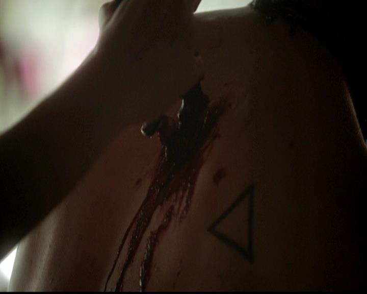 VampireDiariesWorld-dot-org_4x18AmericanGothic0992.jpg