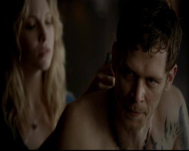 VampireDiariesWorld-dot-org_4x18AmericanGothic1003.jpg
