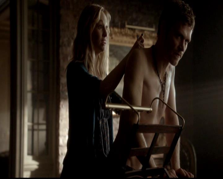 VampireDiariesWorld-dot-org_4x18AmericanGothic1008.jpg