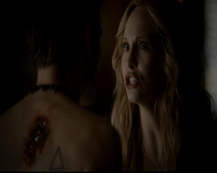 VampireDiariesWorld-dot-org_4x18AmericanGothic1423.jpg