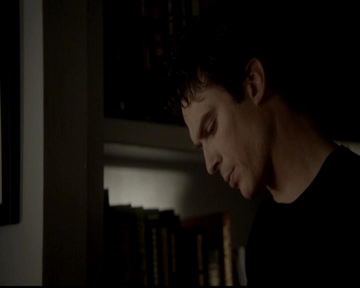 VampireDiariesWorld-dot-org_4x18AmericanGothic1627.jpg VampireDiariesWorld-dot-org_4x18AmericanGothic1627.jpg