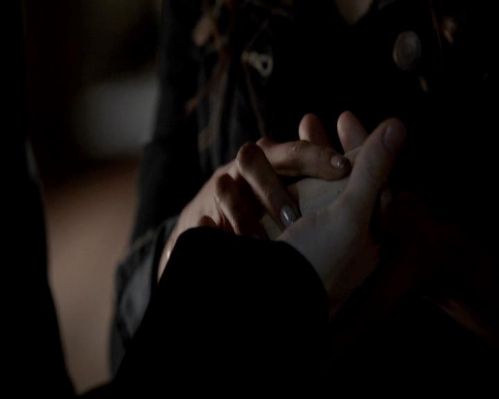 VampireDiariesWorld-dot-org_4x18AmericanGothic1874.jpg VampireDiariesWorld-dot-org_4x18AmericanGothic1874.jpg