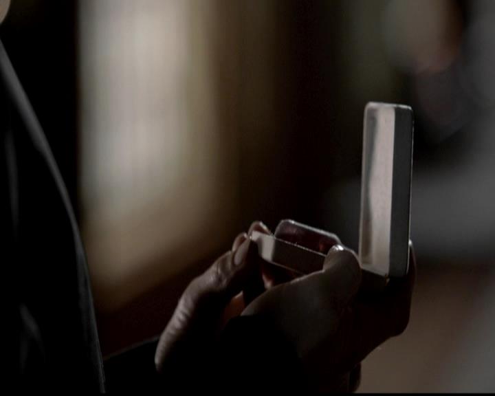 VampireDiariesWorld-dot-org_4x18AmericanGothic1914.jpg
