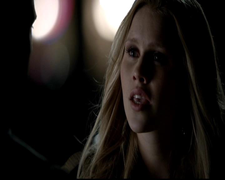 VampireDiariesWorld-dot-org_4x18AmericanGothic1986.jpg