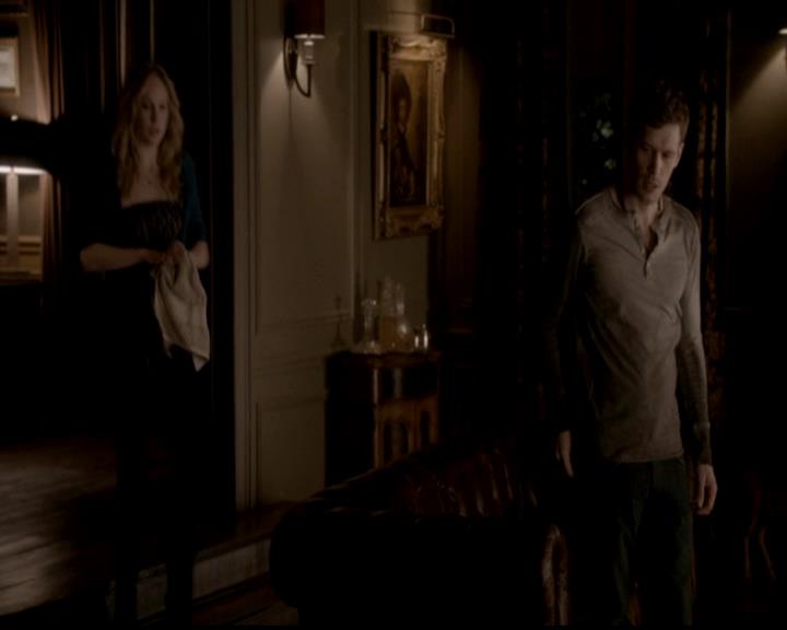 VampireDiariesWorld-dot-org_4x18AmericanGothic2049.jpg