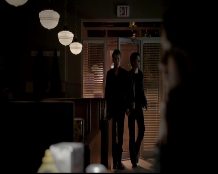 VampireDiariesWorld-dot-org_4x18AmericanGothic2189.jpg