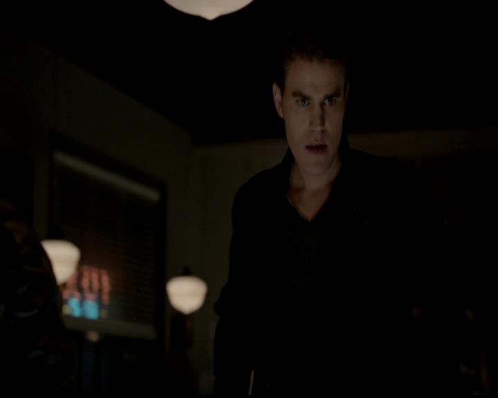 VampireDiariesWorld-dot-org_4x18AmericanGothic2200.jpg