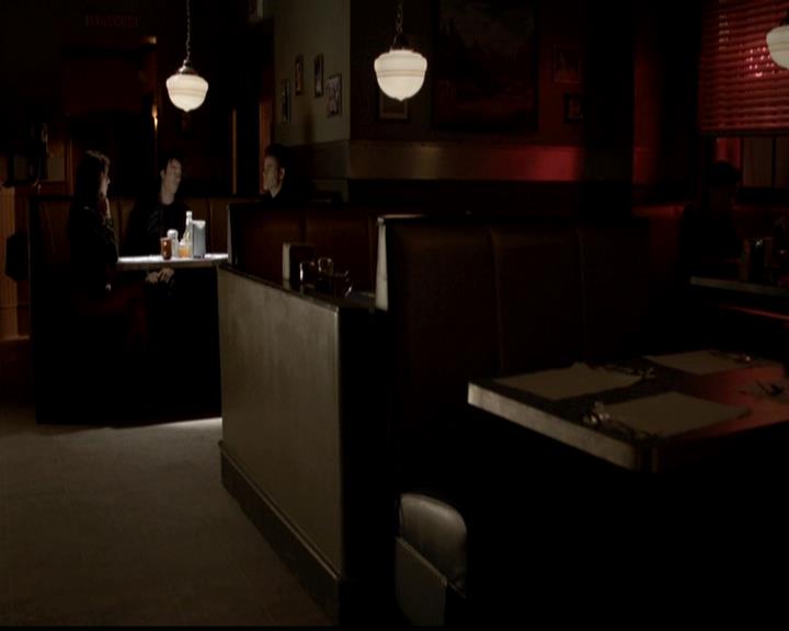 VampireDiariesWorld-dot-org_4x18AmericanGothic2206.jpg