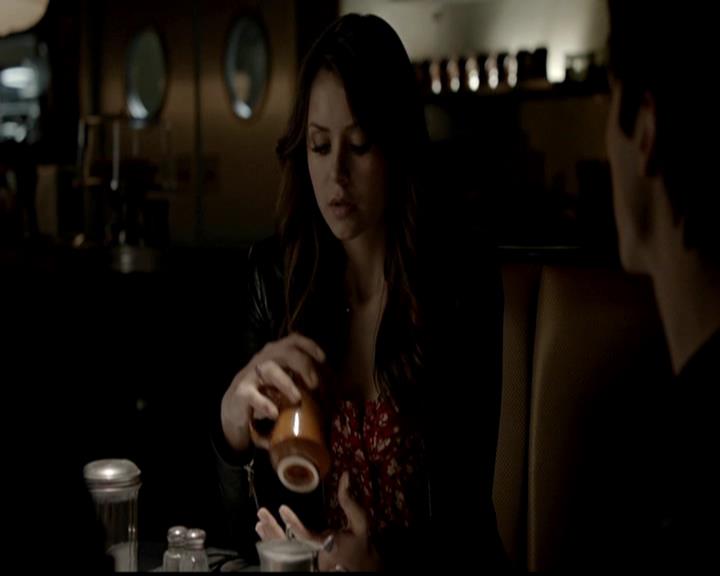 VampireDiariesWorld-dot-org_4x18AmericanGothic2256.jpg