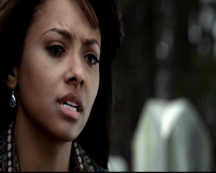 VampireDiariesWorld-dot-org_4x19PicturesOfYou0031.jpg