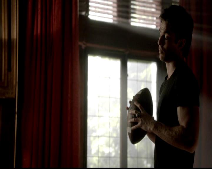 VampireDiariesWorld-dot-org_4x19PicturesOfYou0094.jpg