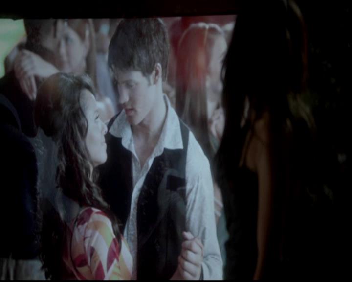 VampireDiariesWorld-dot-org_4x19PicturesOfYou0693.jpg