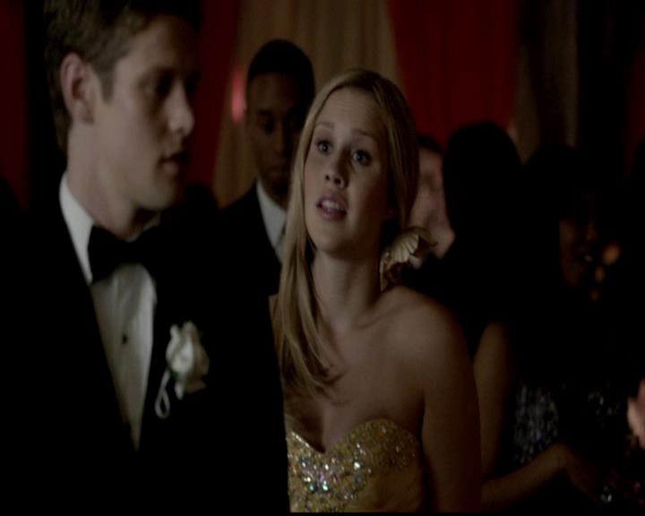 VampireDiariesWorld-dot-org_4x19PicturesOfYou1227.jpg