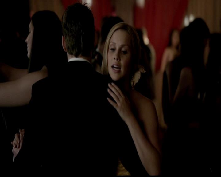 VampireDiariesWorld-dot-org_4x19PicturesOfYou1240.jpg