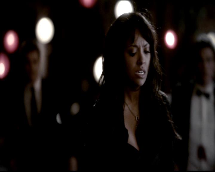 VampireDiariesWorld-dot-org_4x19PicturesOfYou1746.jpg