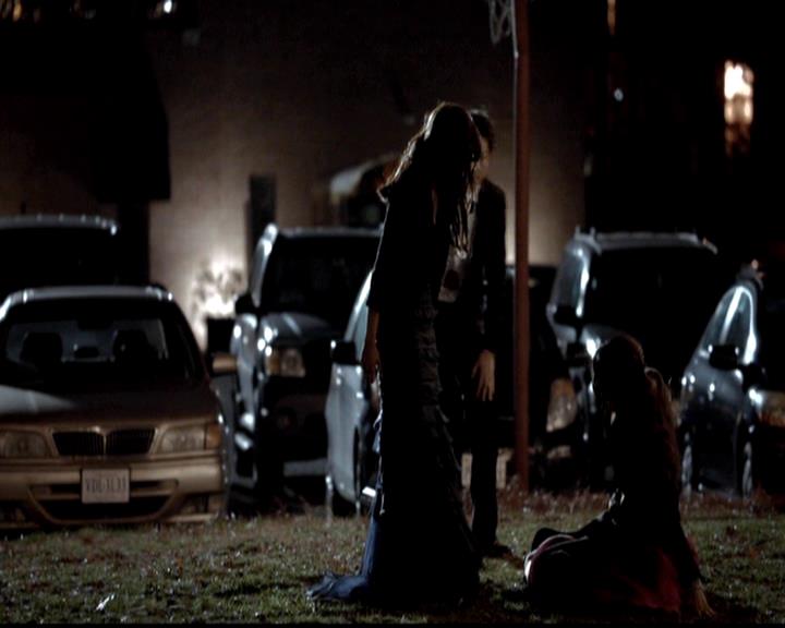 VampireDiariesWorld-dot-org_4x19PicturesOfYou1748.jpg