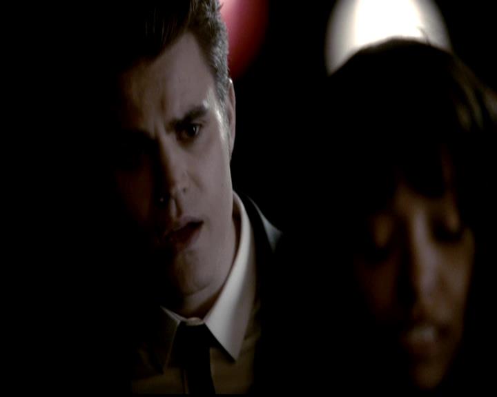 VampireDiariesWorld-dot-org_4x19PicturesOfYou1753.jpg