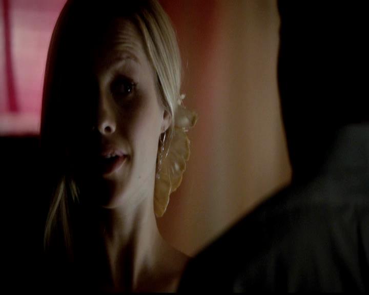 VampireDiariesWorld-dot-org_4x19PicturesOfYou1840.jpg