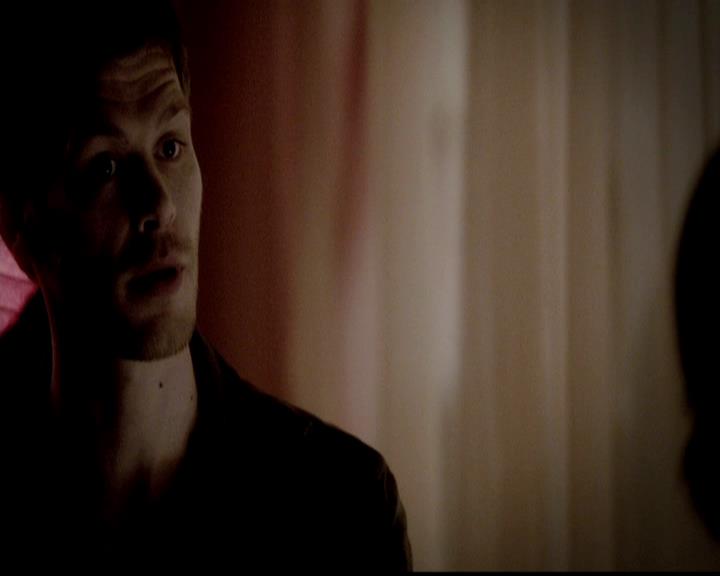 VampireDiariesWorld-dot-org_4x19PicturesOfYou1872.jpg