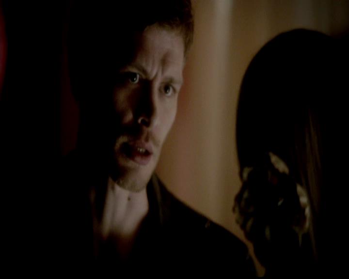 VampireDiariesWorld-dot-org_4x19PicturesOfYou1882.jpg