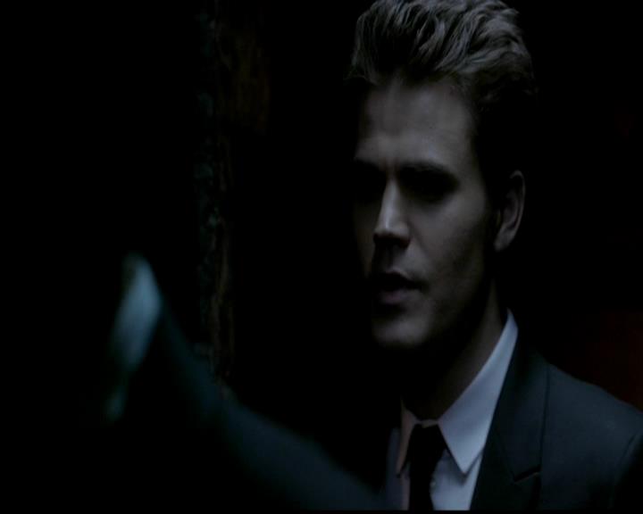 VampireDiariesWorld-dot-org_4x19PicturesOfYou2144.jpg