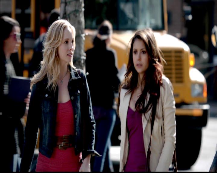 VampireDiariesWorld-dot-org_4x21ShesComeUndone0010.jpg