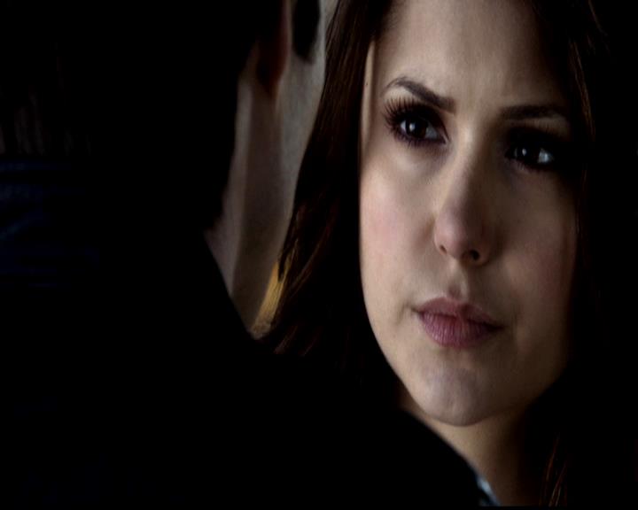 VampireDiariesWorld-dot-org_4x21ShesComeUndone0064.jpg