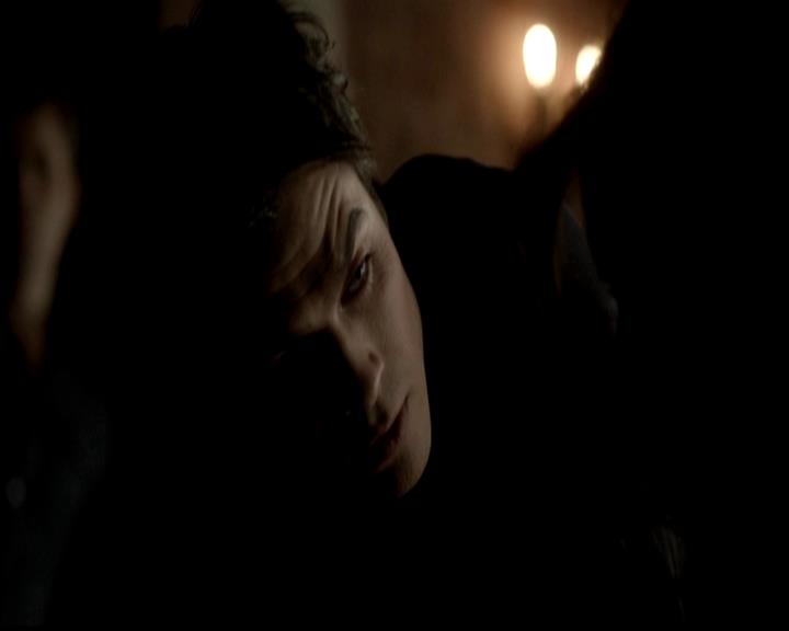 VampireDiariesWorld-dot-org_4x21ShesComeUndone0085.jpg