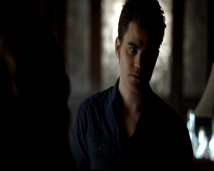 VampireDiariesWorld-dot-org_4x21ShesComeUndone0155.jpg