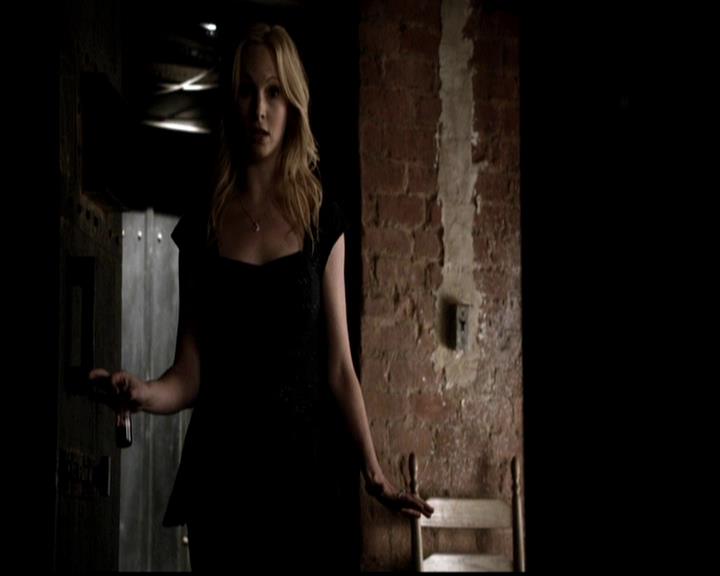 VampireDiariesWorld-dot-org_4x21ShesComeUndone0185.jpg