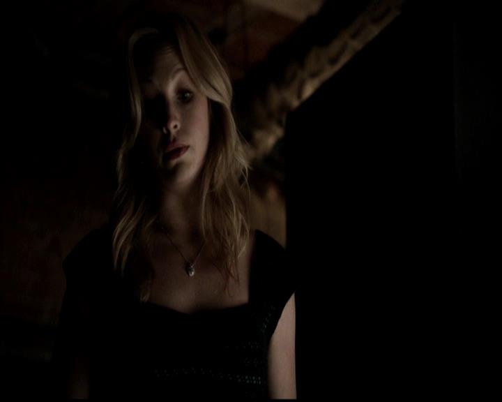 VampireDiariesWorld-dot-org_4x21ShesComeUndone0196.jpg