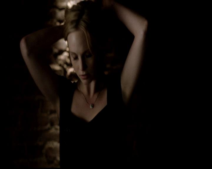 VampireDiariesWorld-dot-org_4x21ShesComeUndone0289.jpg