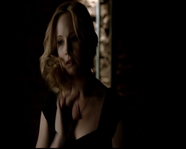 VampireDiariesWorld-dot-org_4x21ShesComeUndone0290.jpg