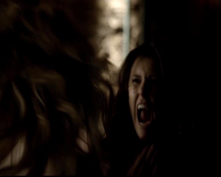 VampireDiariesWorld-dot-org_4x21ShesComeUndone0294.jpg