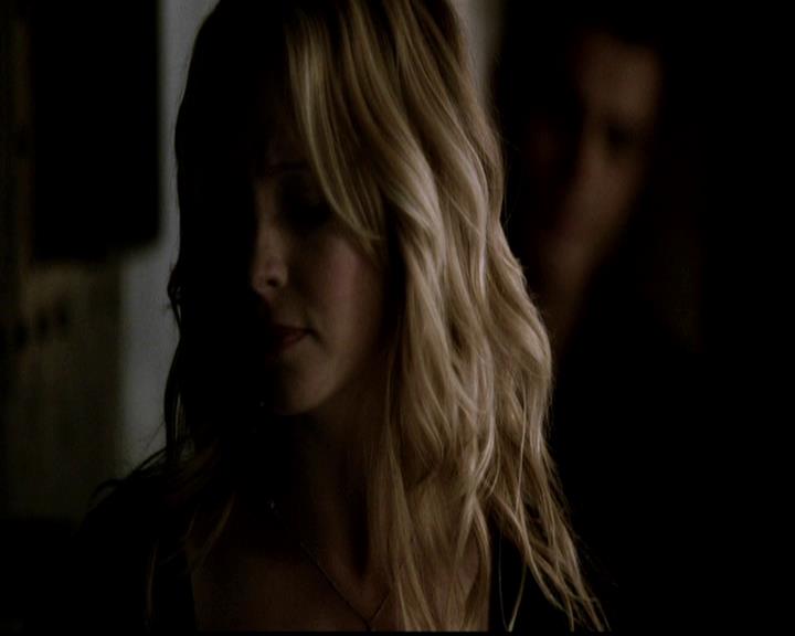 VampireDiariesWorld-dot-org_4x21ShesComeUndone0304.jpg