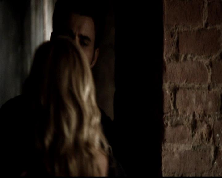 VampireDiariesWorld-dot-org_4x21ShesComeUndone0311.jpg