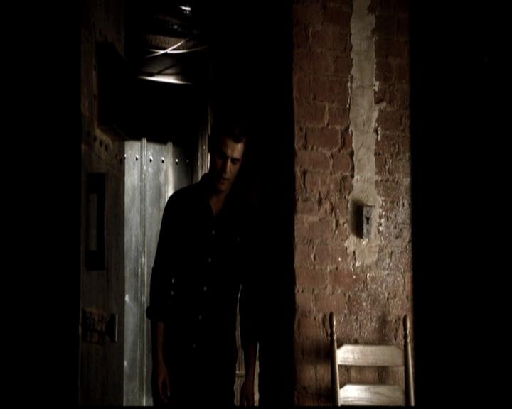 VampireDiariesWorld-dot-org_4x21ShesComeUndone0313.jpg