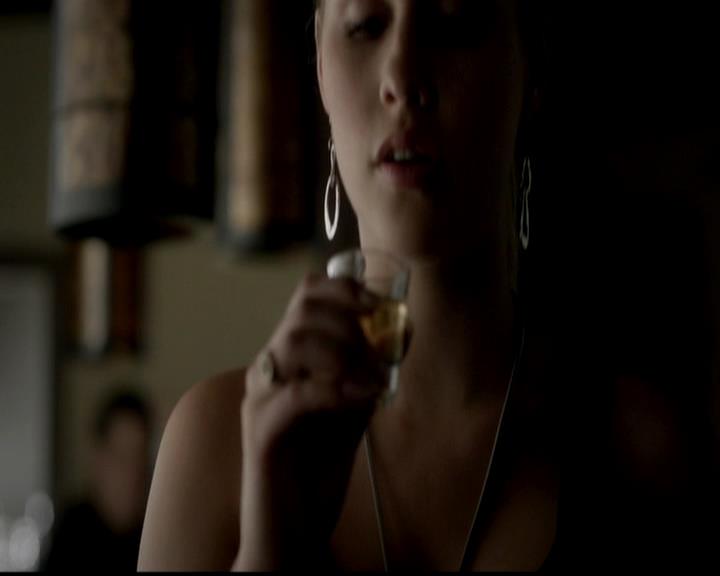 VampireDiariesWorld-dot-org_4x21ShesComeUndone0320.jpg