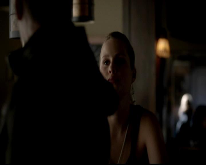 VampireDiariesWorld-dot-org_4x21ShesComeUndone0330.jpg