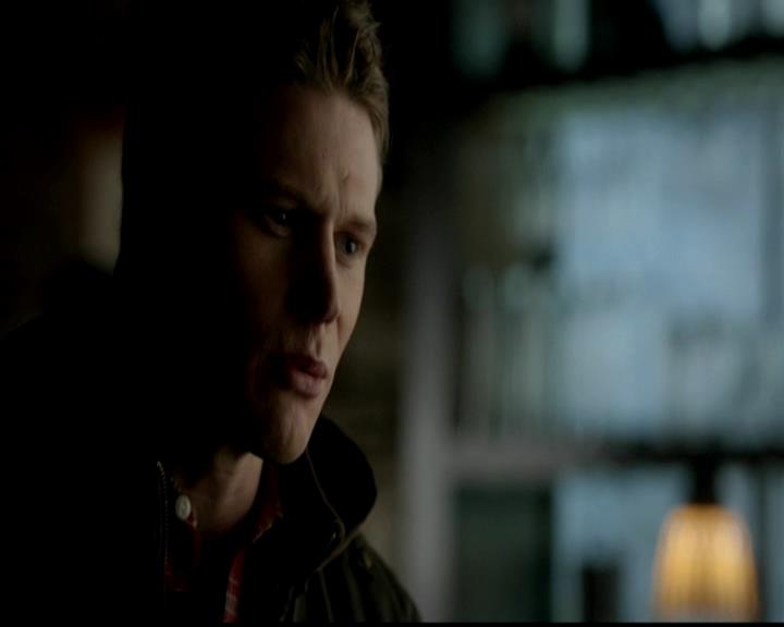 VampireDiariesWorld-dot-org_4x21ShesComeUndone0332.jpg