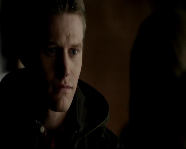 VampireDiariesWorld-dot-org_4x21ShesComeUndone0346.jpg