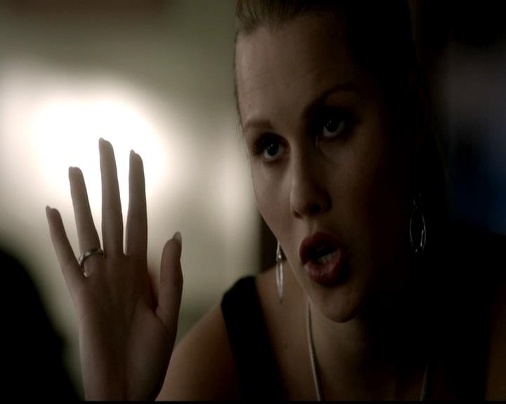 VampireDiariesWorld-dot-org_4x21ShesComeUndone0352.jpg