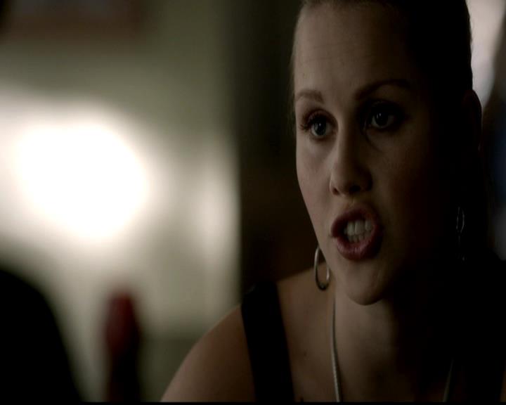 VampireDiariesWorld-dot-org_4x21ShesComeUndone0360.jpg