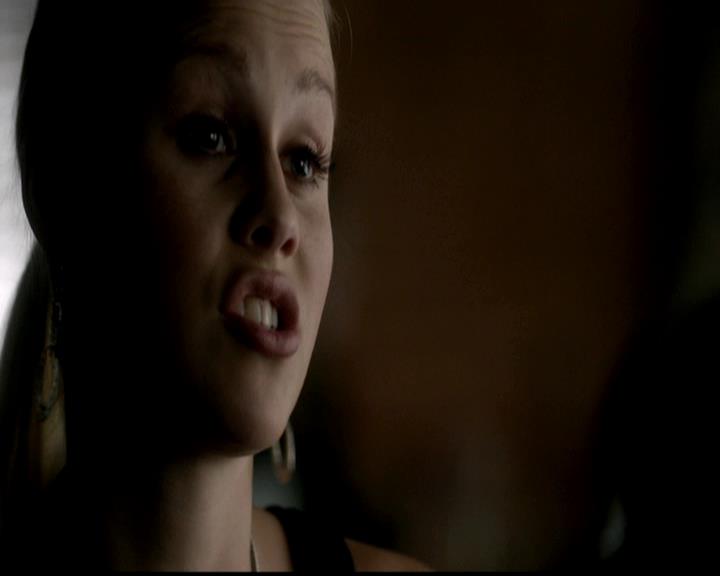 VampireDiariesWorld-dot-org_4x21ShesComeUndone0375.jpg