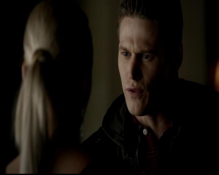 VampireDiariesWorld-dot-org_4x21ShesComeUndone0388.jpg