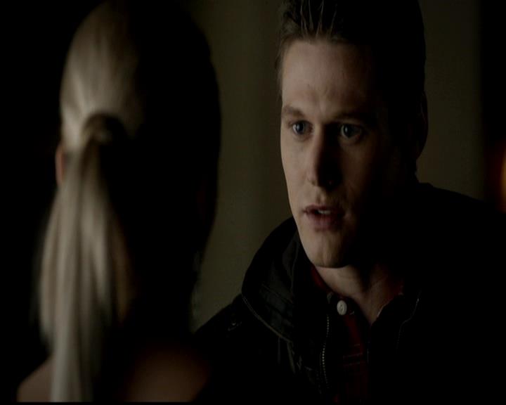 VampireDiariesWorld-dot-org_4x21ShesComeUndone0390.jpg